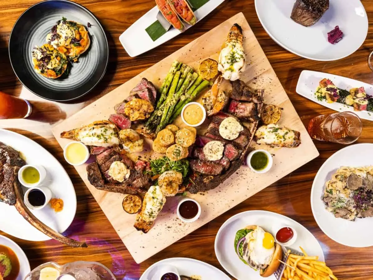 BRUNCH at STK Steakhouse