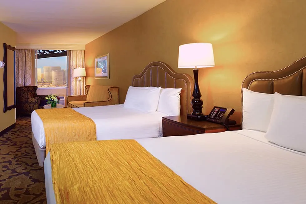 Strip View Rooms Queen Bedroom