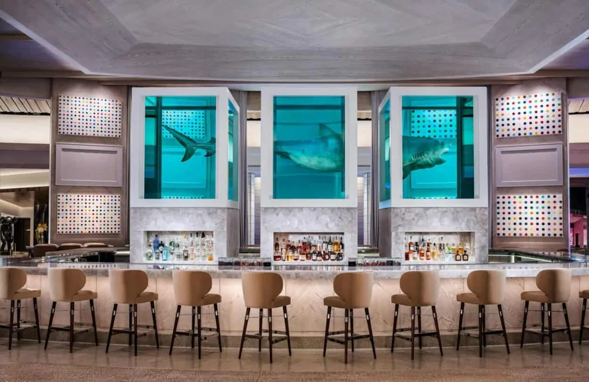Bars & Nightlife at Palms