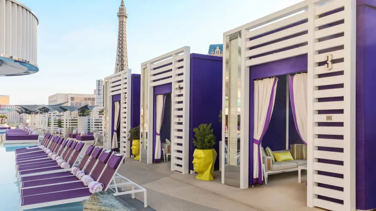 Boulevard Pool Cabana