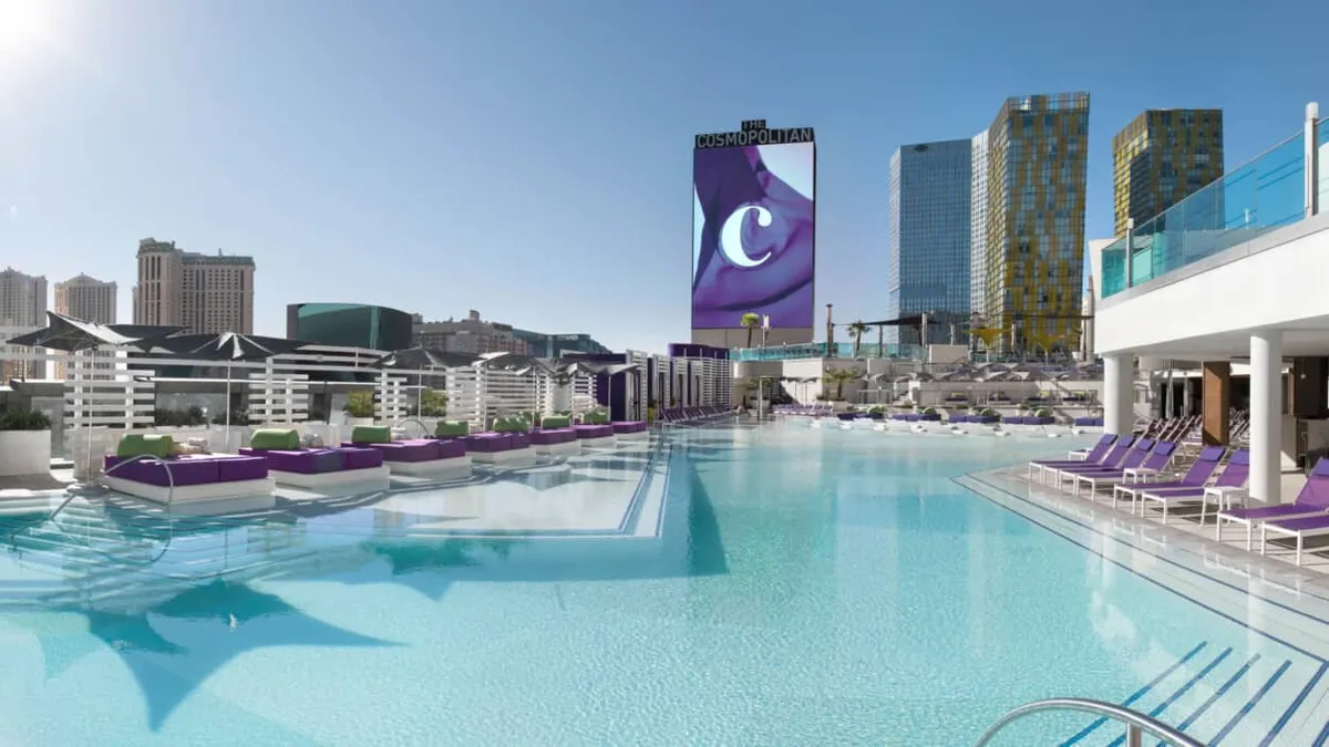 Boulevard Pool