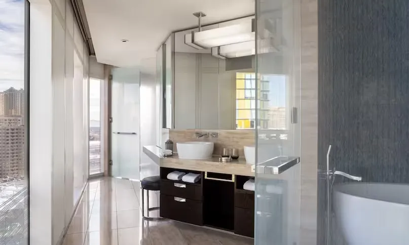 City View Room Bathroom