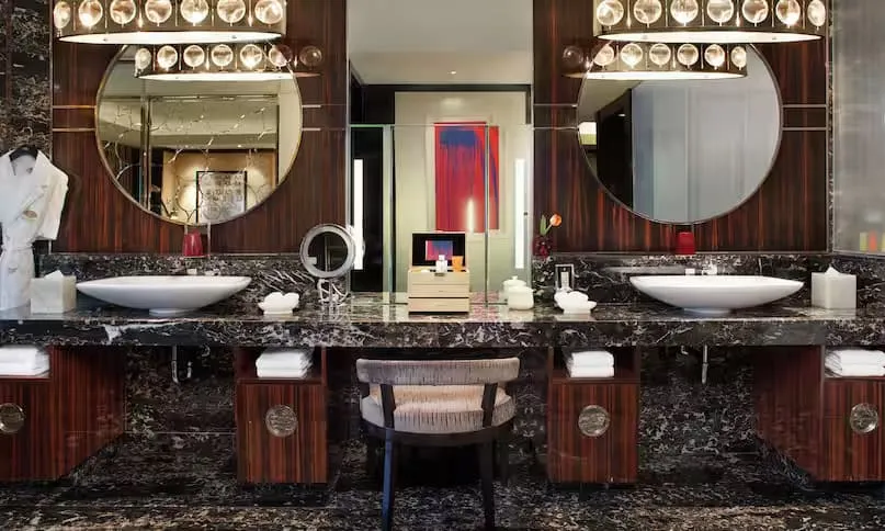 Grand Presidential Suite Two Bedroom Bathroom