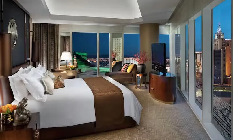 Penthouse Panorama View Bedroom