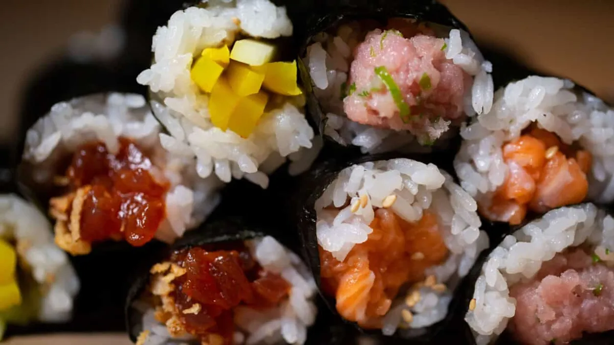rest tekka bar rolls