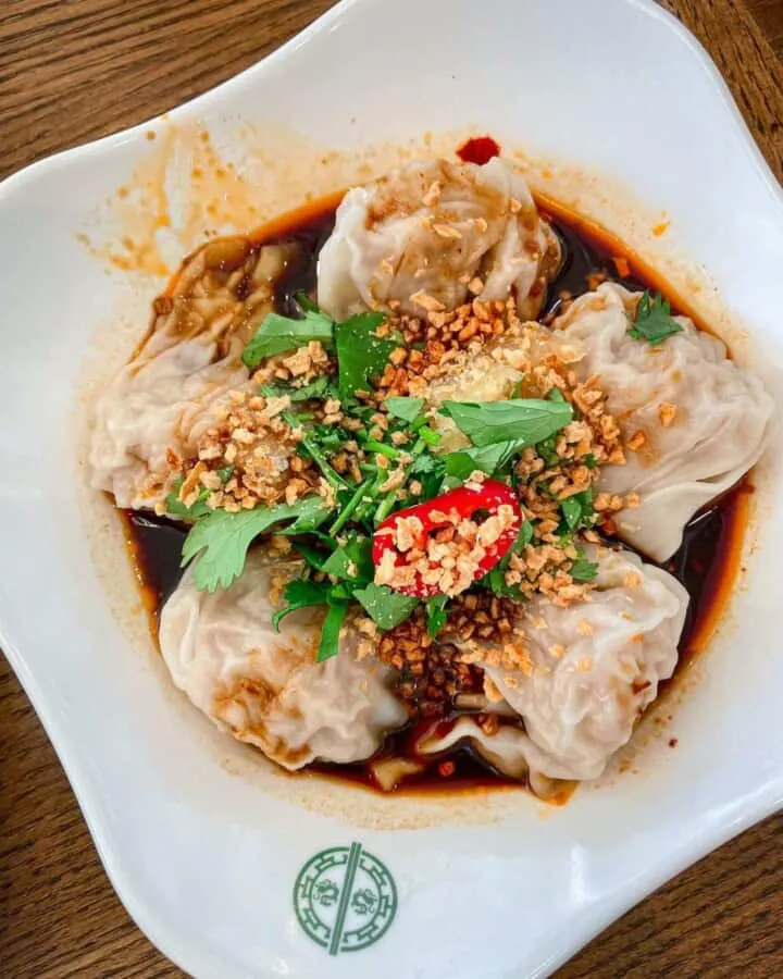 Wontons with Hot & Spicy sauce