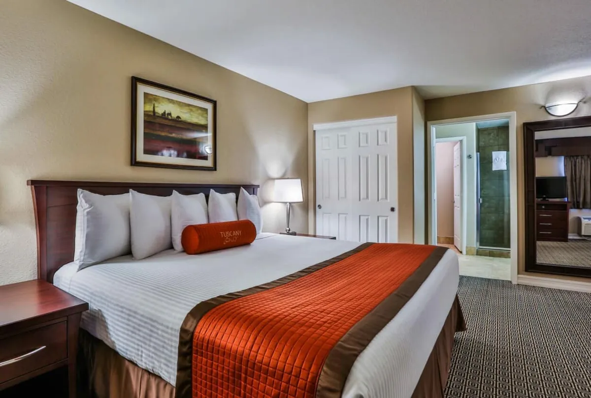 Deluxe Executive Suite King Bedroom