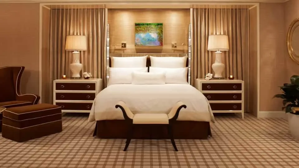 Encore Tower Suite Salon Bedroom