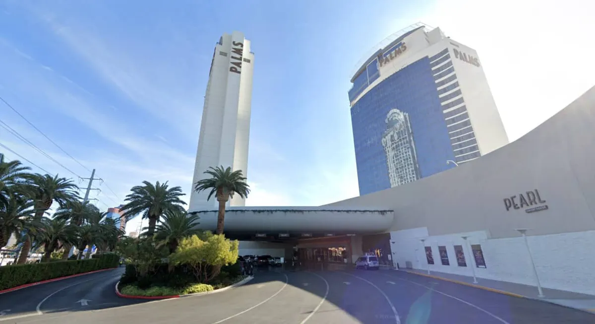 Palms parking front entrance