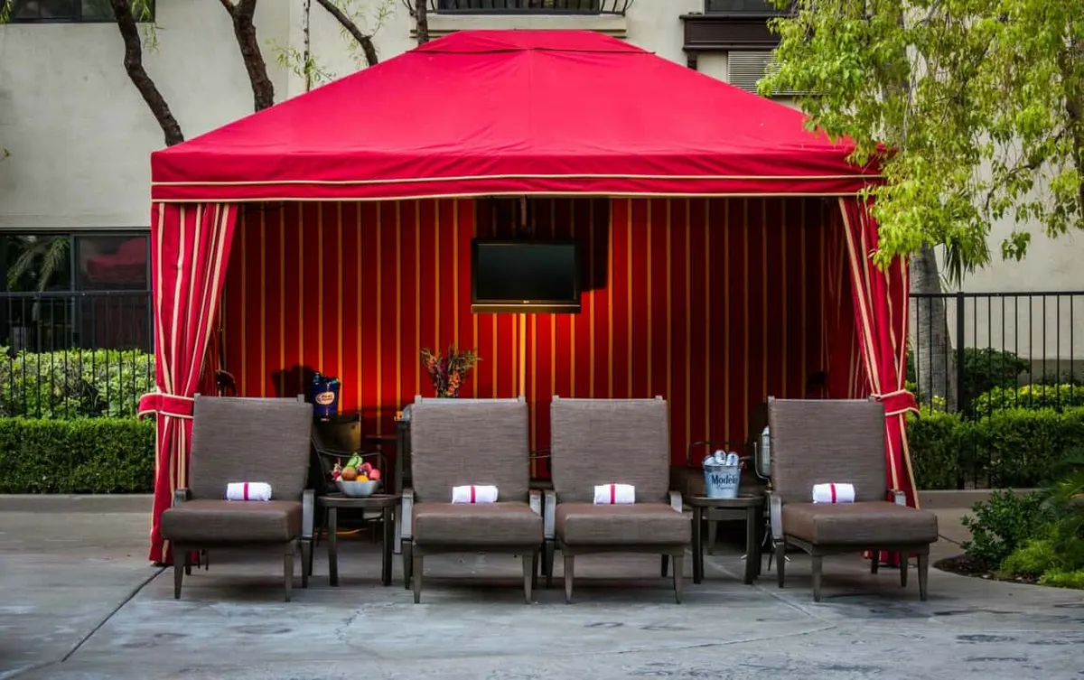 Tuscany Suites Casino & Resort Cabana
