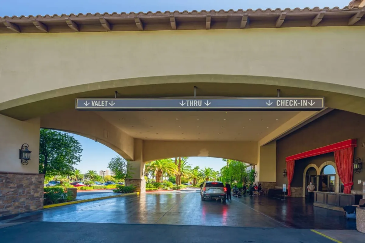 Tuscany Suites Las Vegas Parking