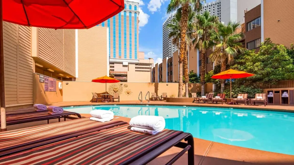 Best Western Las Vegas Pool