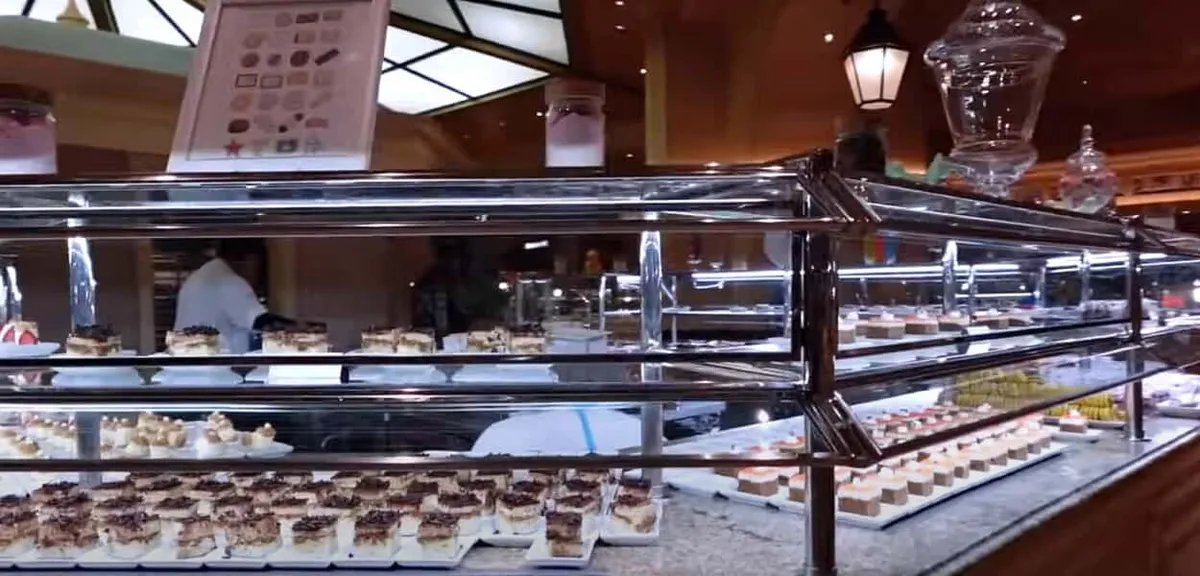 Dessert station at Bellagio Buffet