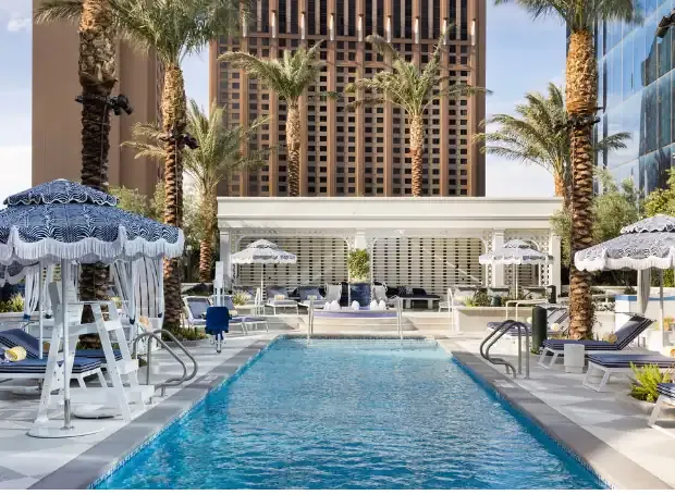 Fontainebleau Legacy Pool